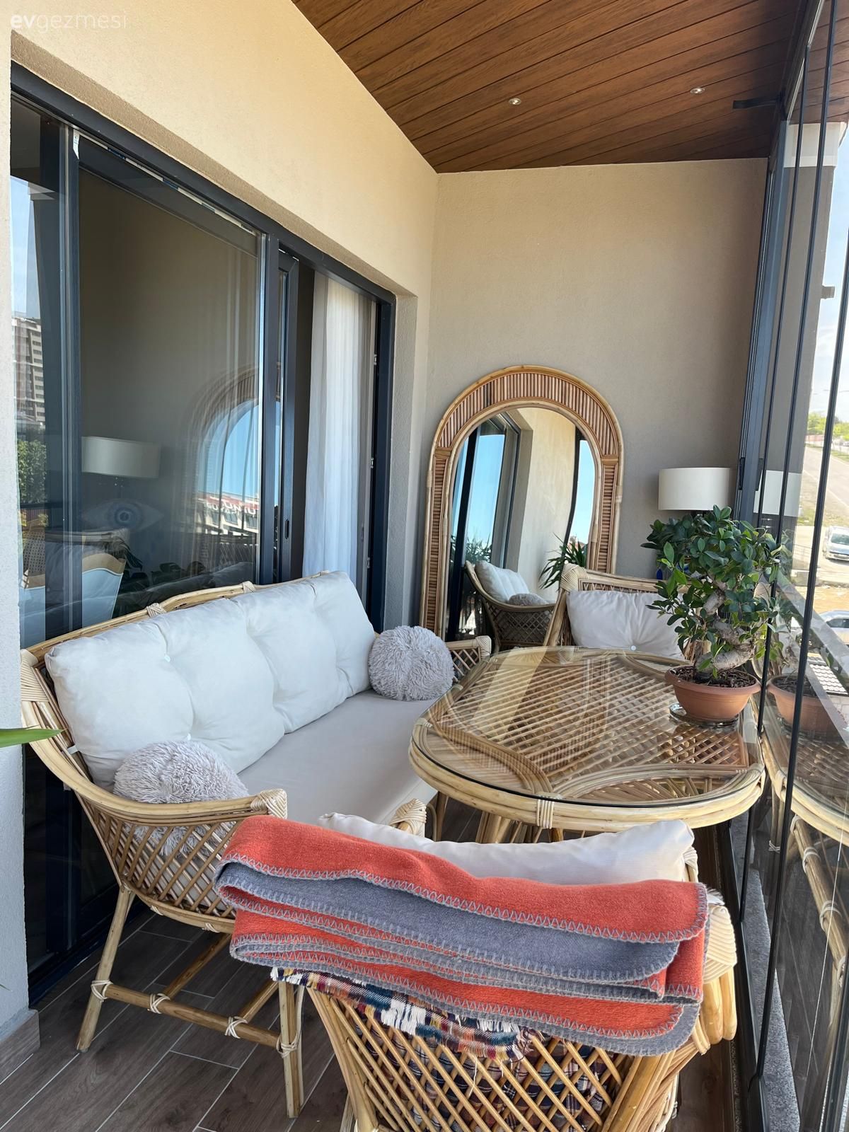 Balkon Mobilyası Almadan Önce Dikkat Edilmesi Gerekenler