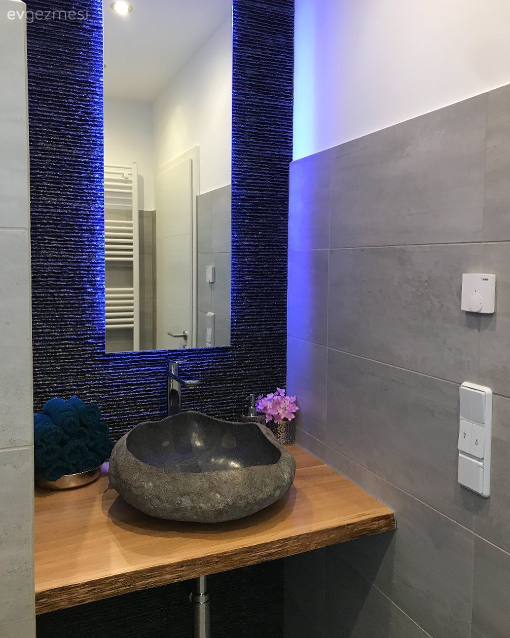 Ev Gezmesi: Endüstriyel Detayları İçine Alan Bir Dekor