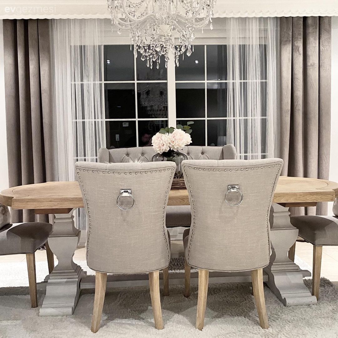 Yemek Odası, Ahşap masa, Sandalye, Vizon, Yemek odası avizesi, Fon perde, Perde, Tül perde