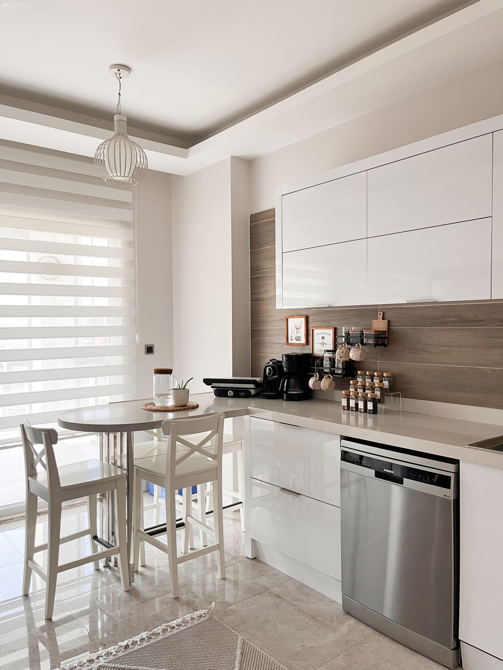 Mutfağında Yer Olmayanlar İçin İki Kişilik Masa Modelleri!