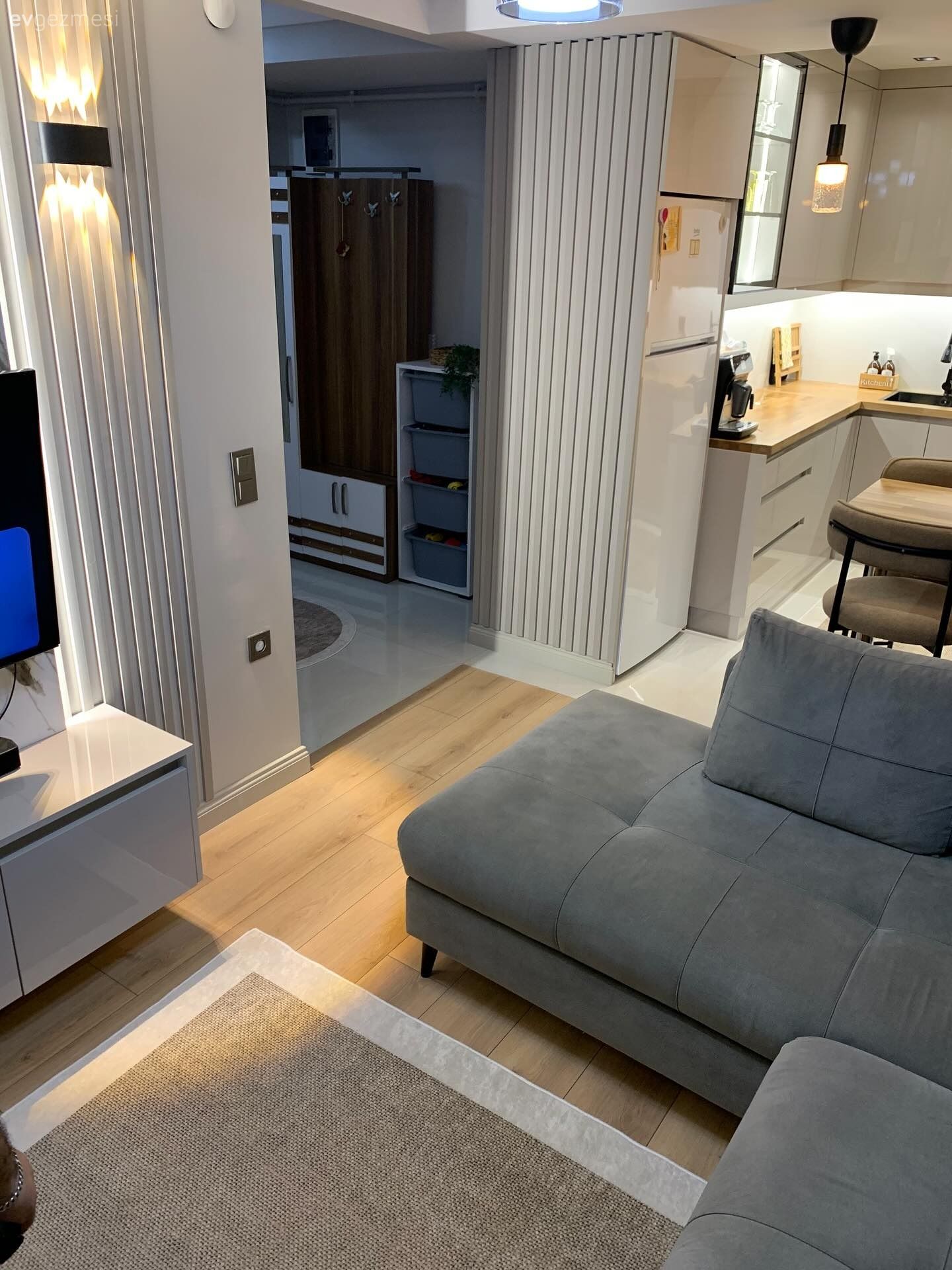 Modern, Gri, Beyaz, Siyah, Köşe koltuk, Koltuk takımı, Mutfak masası, Sandalye, Mutfak sandalyesi, Amerikan Mutfak, Mutfak