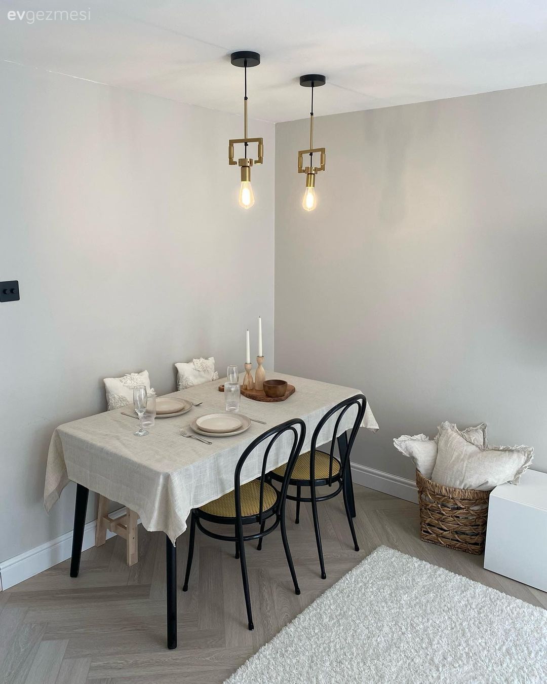 Bu Minimalist Evde Gereksiz Tek Parça Yok