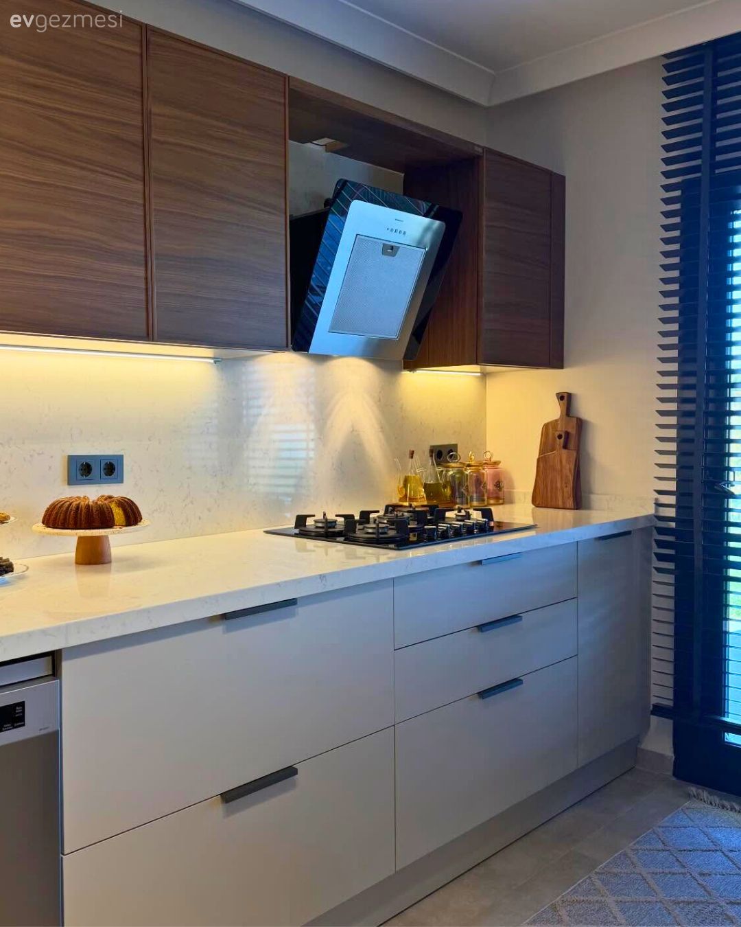 Bu Mutfak İçin Yapılan Sedir Ortamın Değerini Ekstra Arttırmış