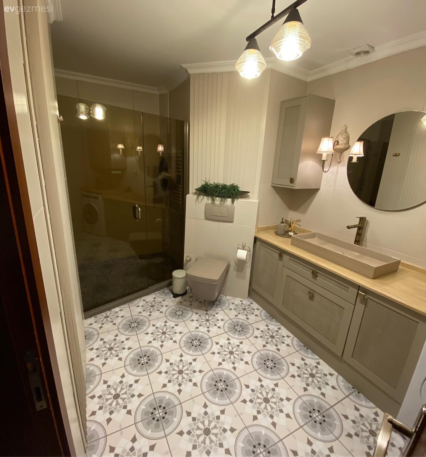 Öncesi&Sonrası: Nereden Nereye Gelmiş Bir Banyo!