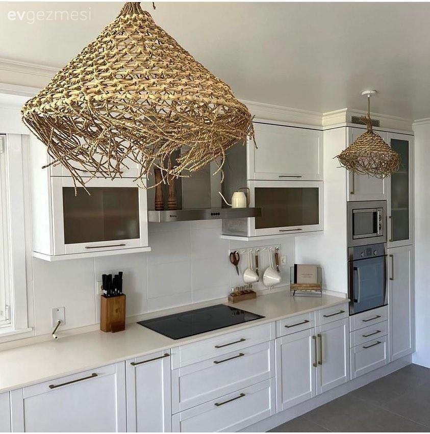 Öncesi&Sonrası: Kahverengi ile Tüm Bağlarını Koparan Bir Mutfak!