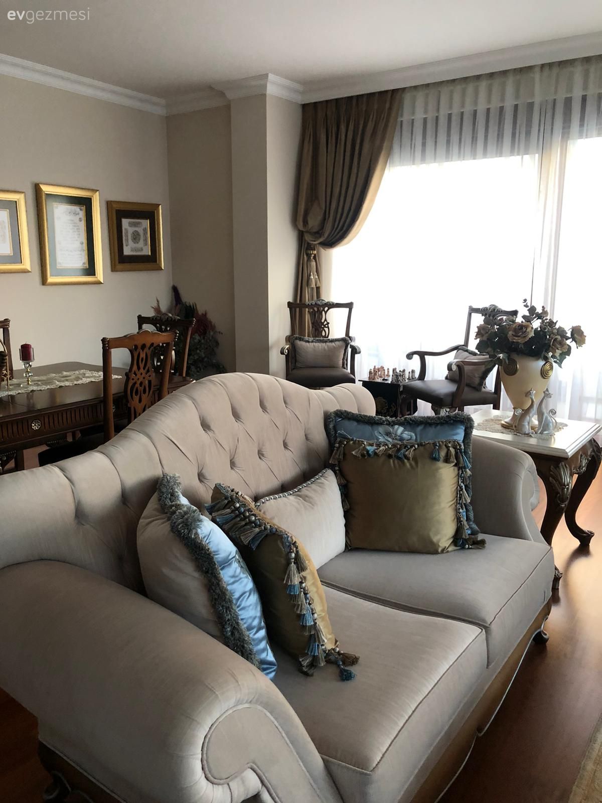 Bu İstanbul Evindeki Mobilyalar Sanat Eseri Tadında!