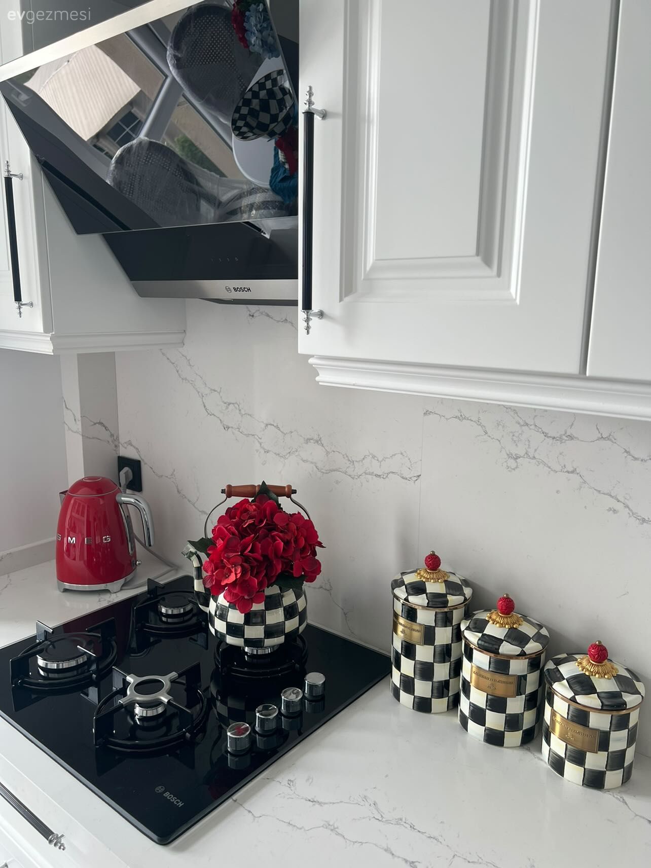 Ankastre, Mutfak, Davlumbaz, Mutfak aksesuarları, Mutfak tezgahı, Mutfak tezgah arası, Tezgah arası doğal taş, Dekoratif Objeler