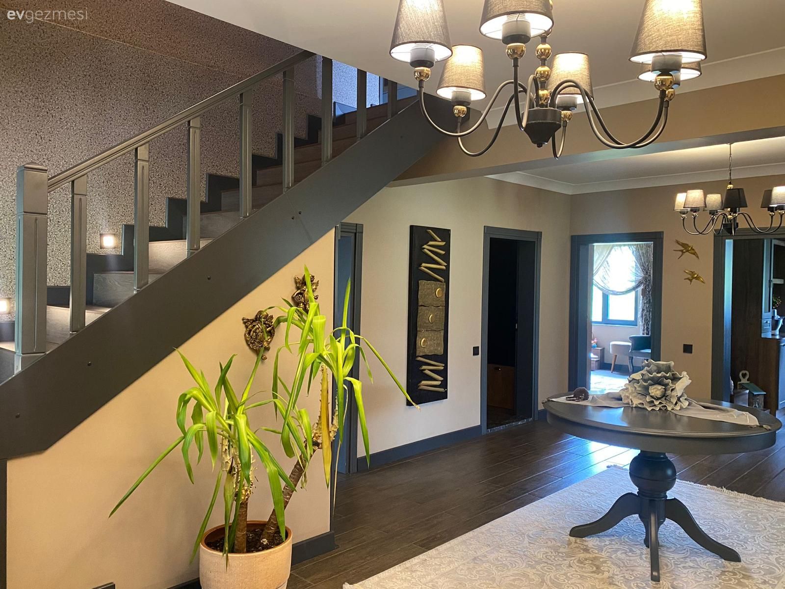 Müstakil Ev Modelleri: Düzce'de Alt Katı Beton Üst Katı Ahşap Bir Ev