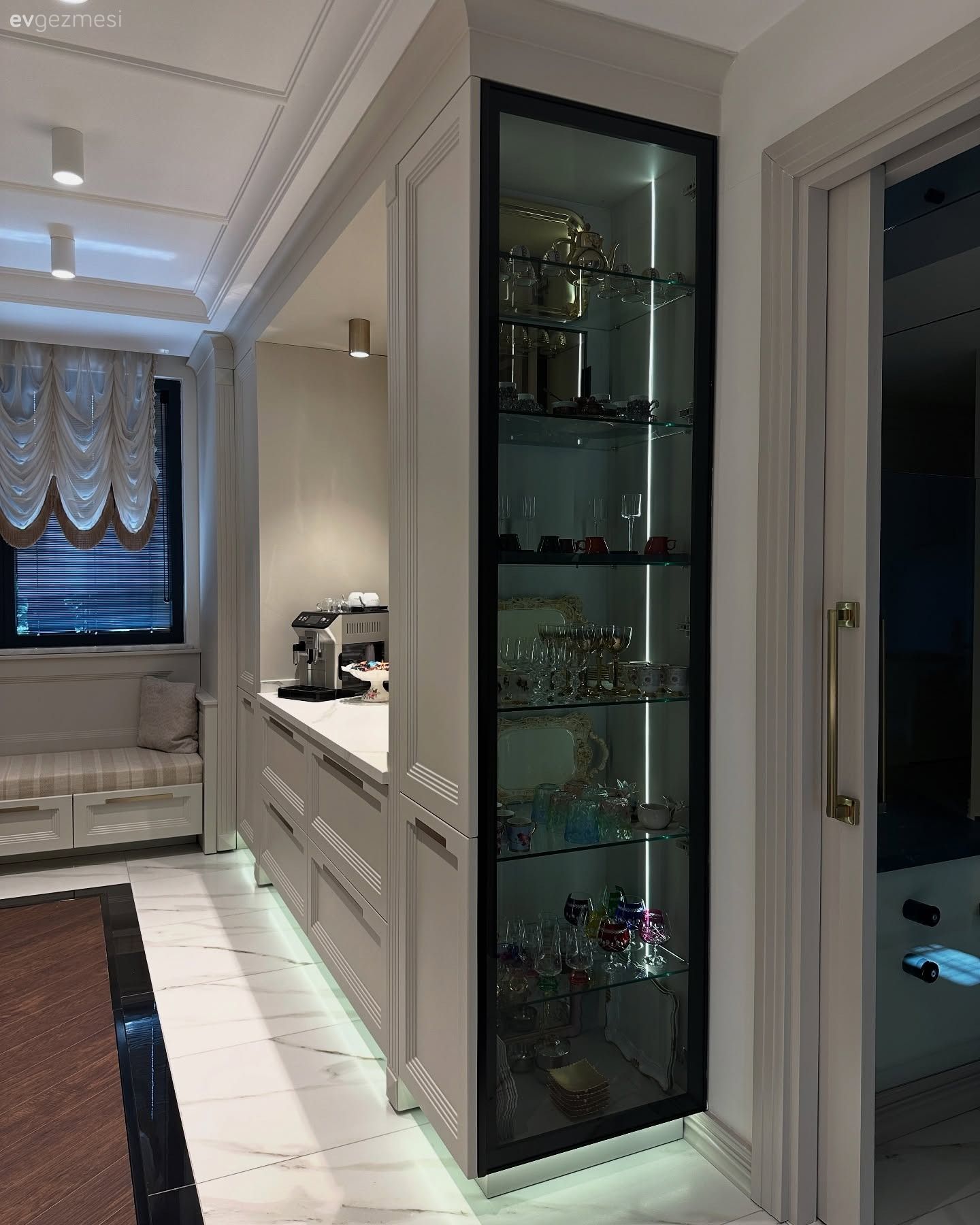 Son Teknolojilerin Kullanıldığı Bu Mutfak Hem İddialı Hem Samimi