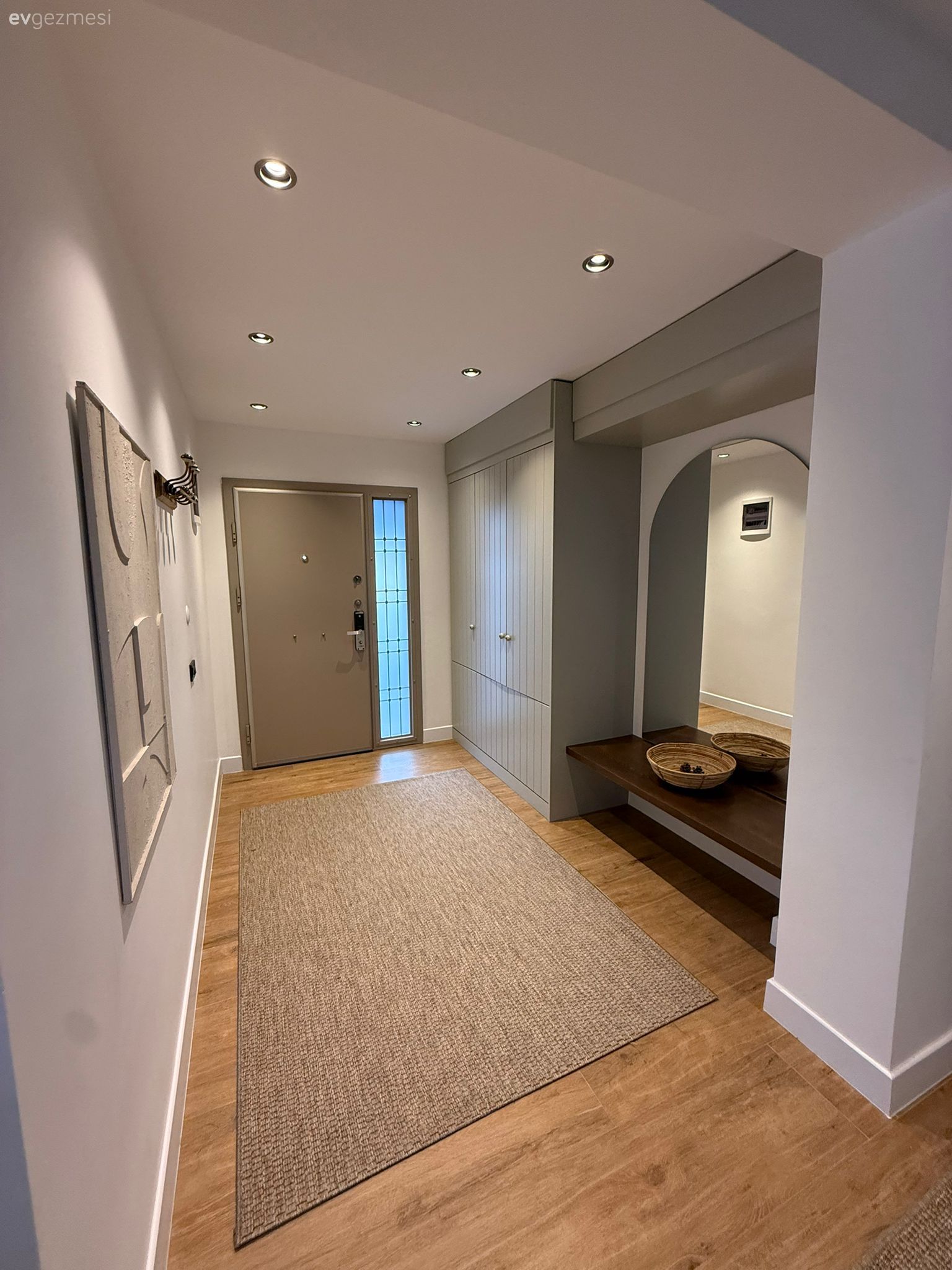 Bu Sakarya Evinde Siyah Renge Ayrıca Önem Verilmiş