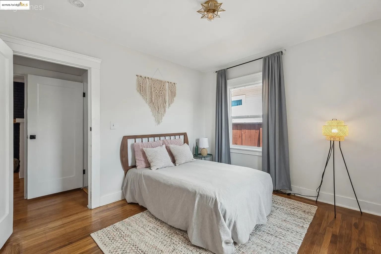 85 M2'lik Bu Ev Küçük Bir Aileye Yeter de Artar