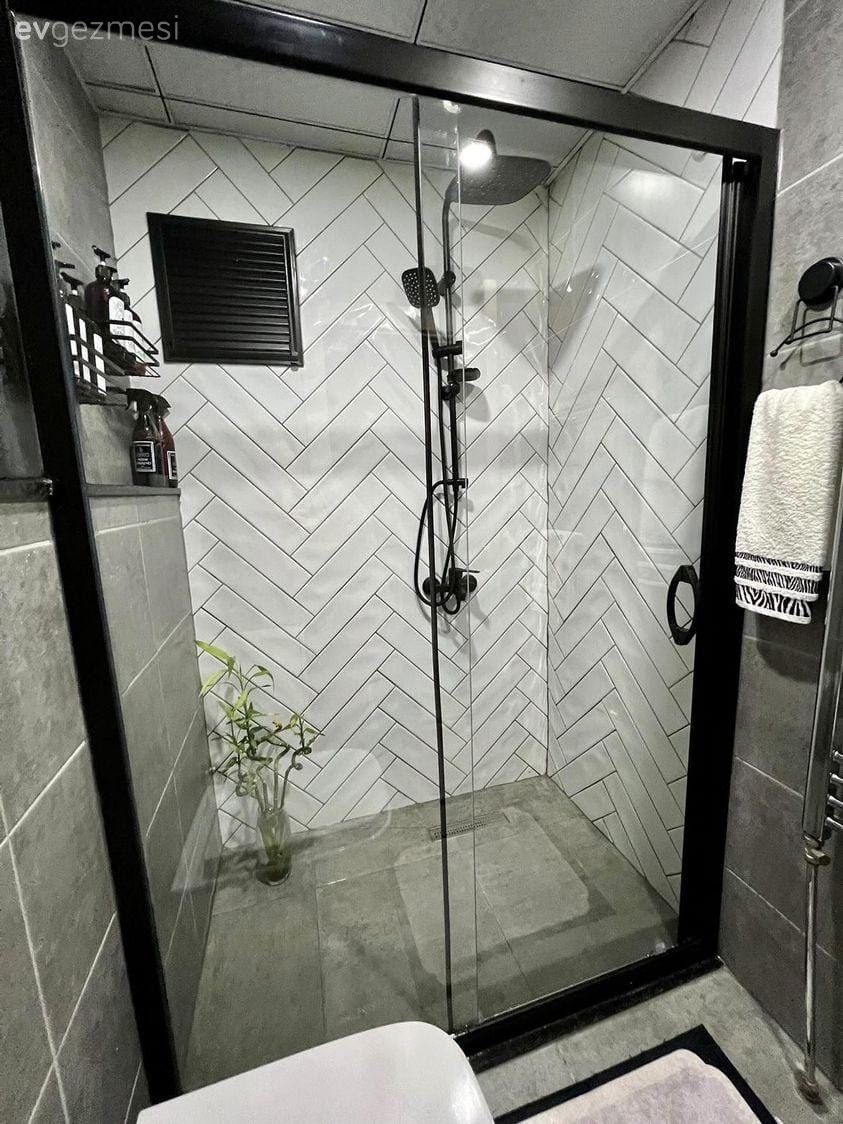 Öncesi&Sonrası:  5 Yıllık Banyo Yeni Haliyle Oldukça Modern!