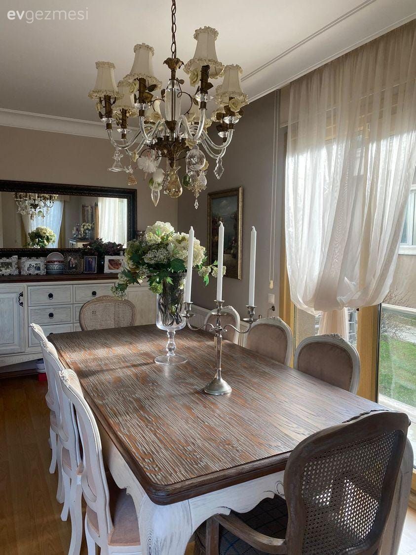 Bahçe Katındaki Bu Ev Geçmiş ile Bugün Arasında Bağlantı Kurmuş!