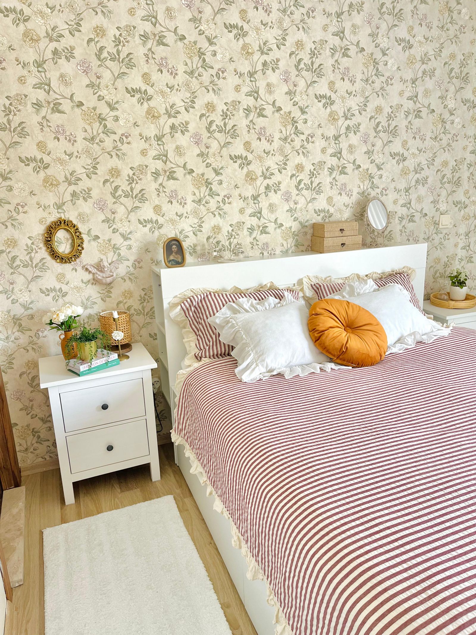 Öncesi&Sonrası: Desenli Duvar Kağıdı Dekora Çiçek Açtırmış!