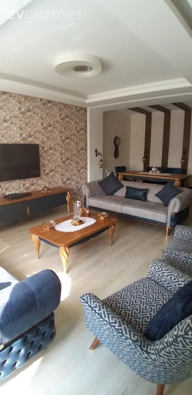 Bu Salonun Her Yerine Ahşabın Sıcaklığı Sinmiş