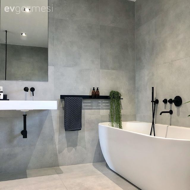 Bu Ev İçin Renkler Siyah ve Diğerleri Olarak İkiye Ayrılıyor