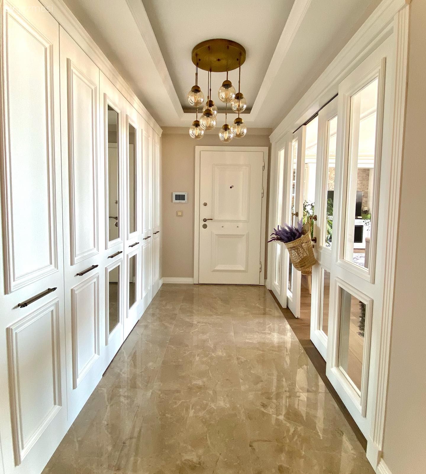 Antre, Beyaz, Vestiyer, Avize, Aydınlatma