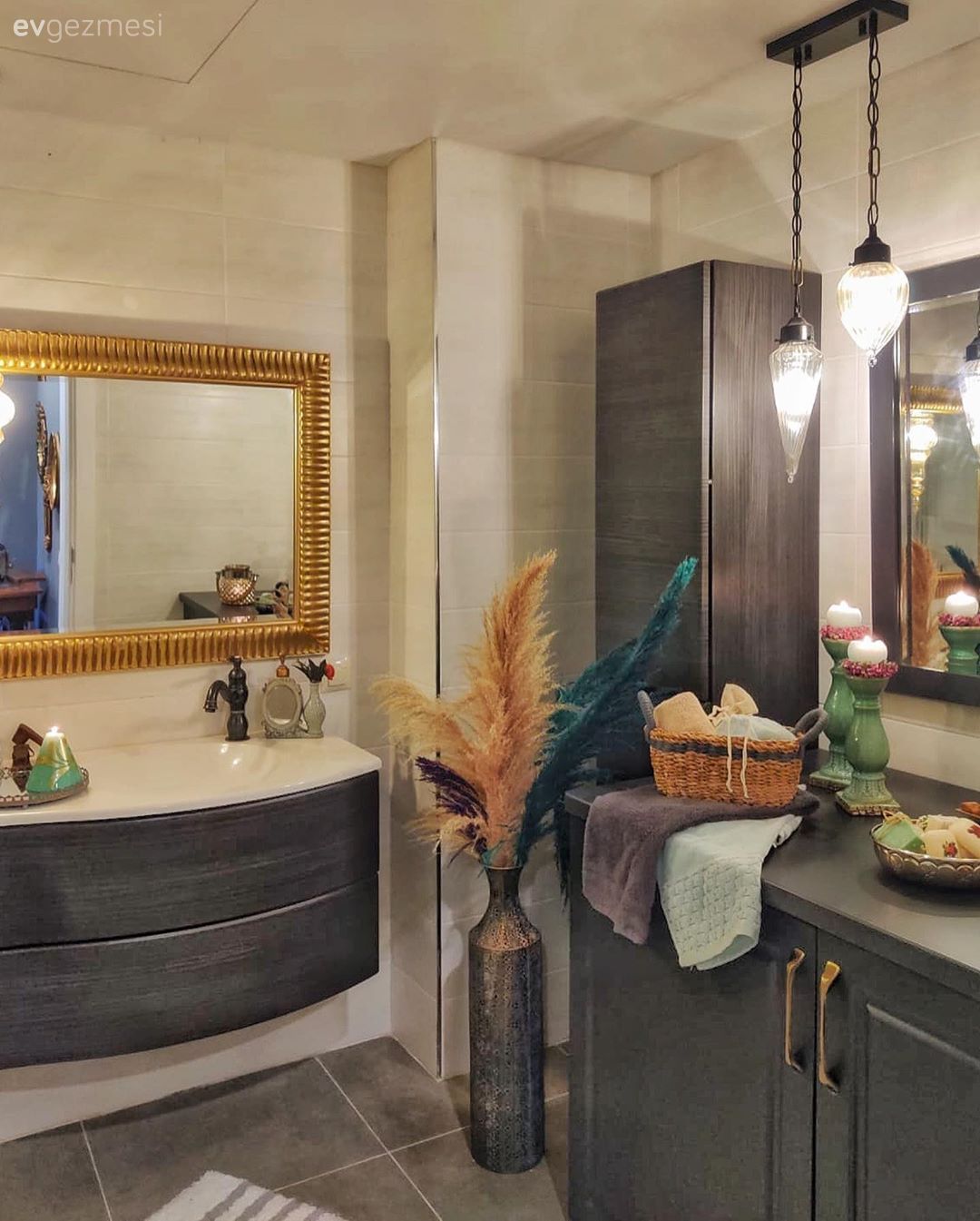 Banyo Dolabı Modelleri: Farklı Çeşitler ve Popüler Tasarımlar