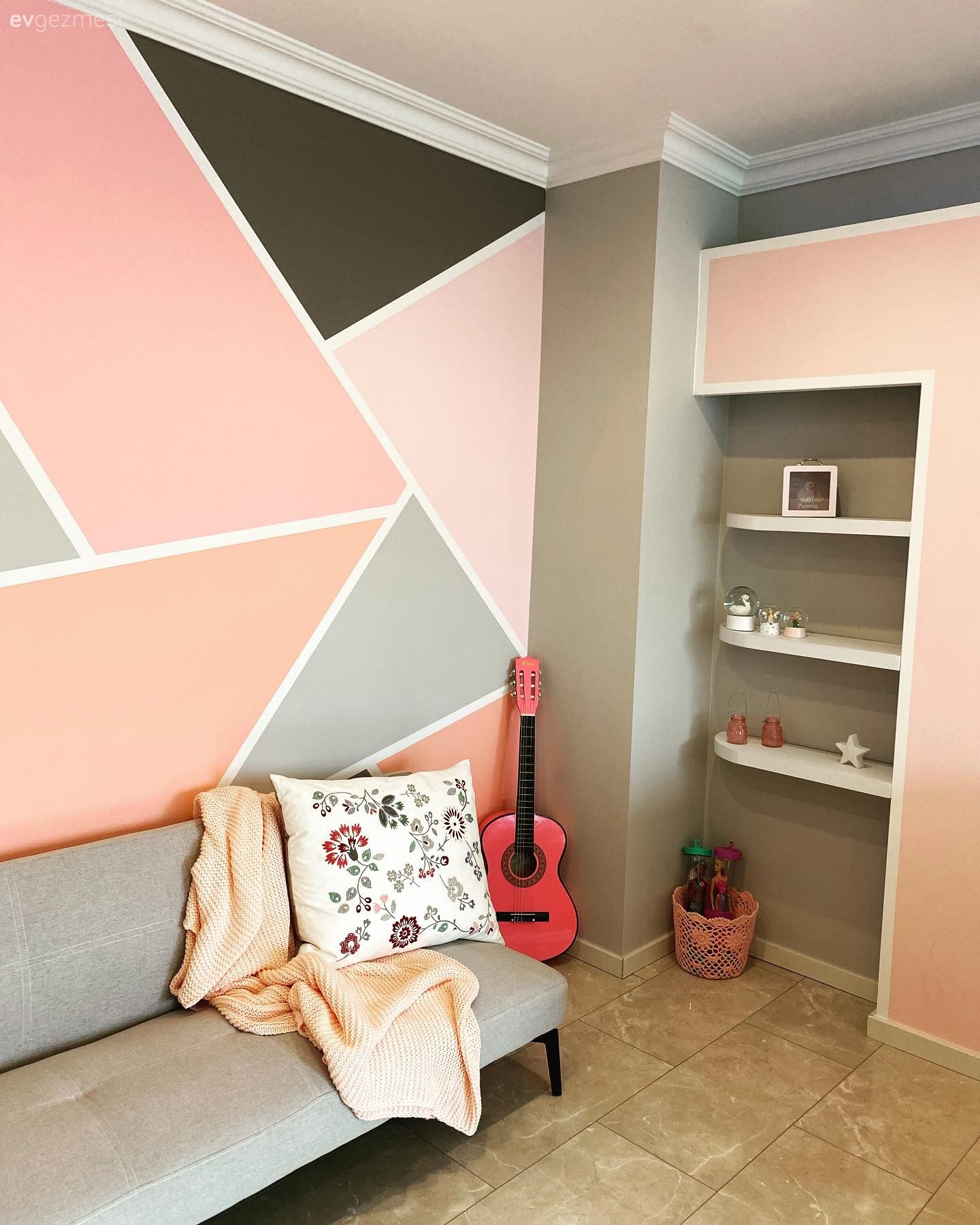 8 Yıl Önce Alınan Bu Ev Her Geçen Gün Bambaşka Hale Gelmiş!