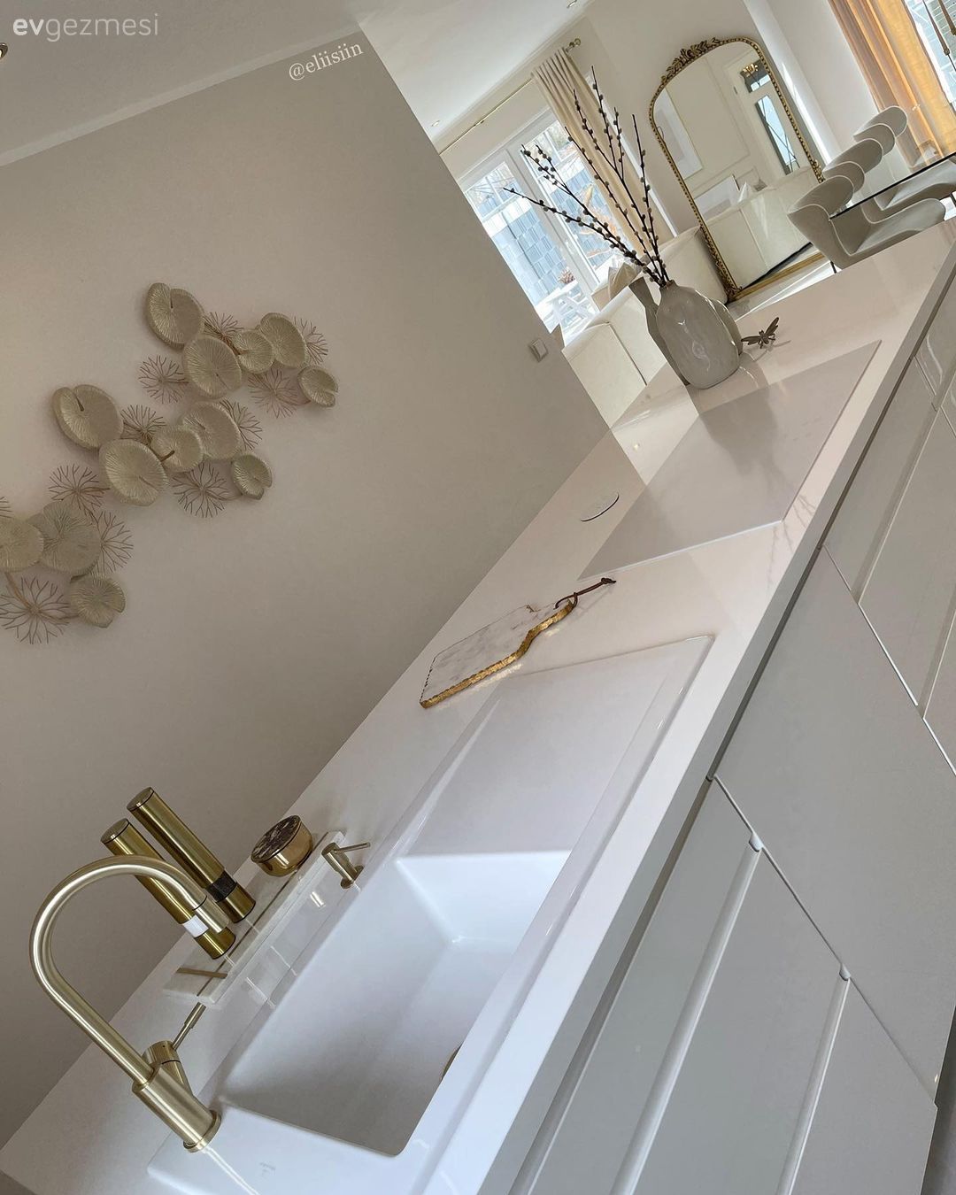 Mutfak, Amerikan Mutfak, Beyaz, Mutfak tezgahı, Mutfak tezgah arası, Mutfak duvar dekorasyonu