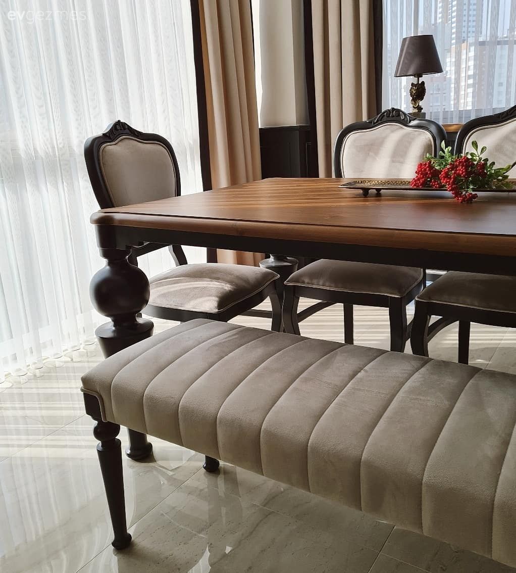 Yemek Odası, Country, Krem, Kahverengi, Siyah, Bej, Vizon, Fon perde, Perde, Tül perde, Sandalye, Yemek masası, Bank, Avize, Aydınlatma, Yemek odası avizesi