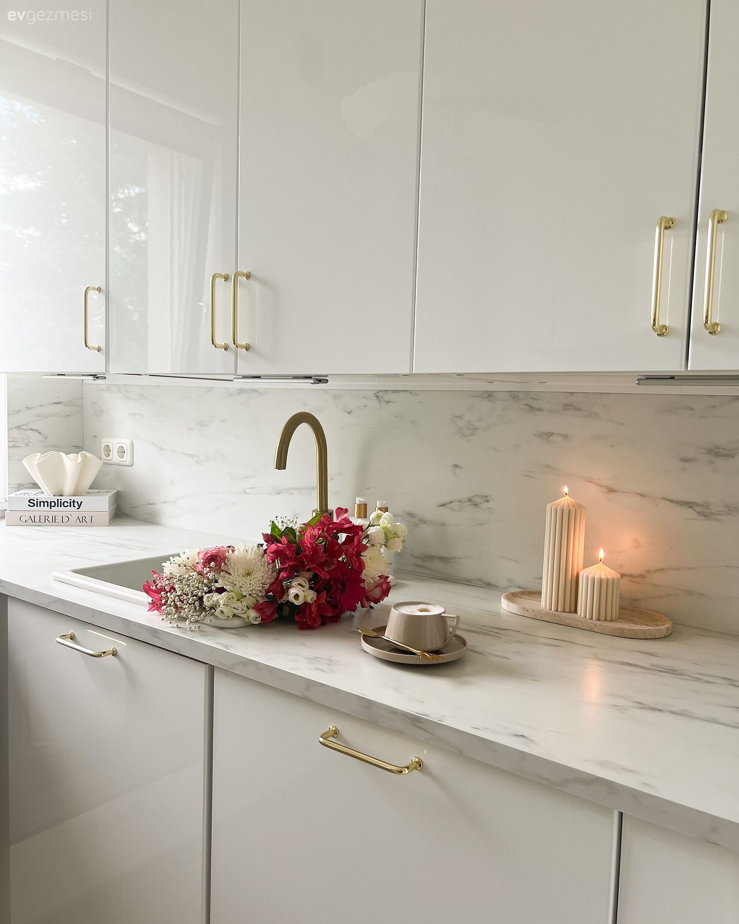 Mutfak, Beyaz, Mutfak tezgahı, Mutfak tezgah arası, Eviye 