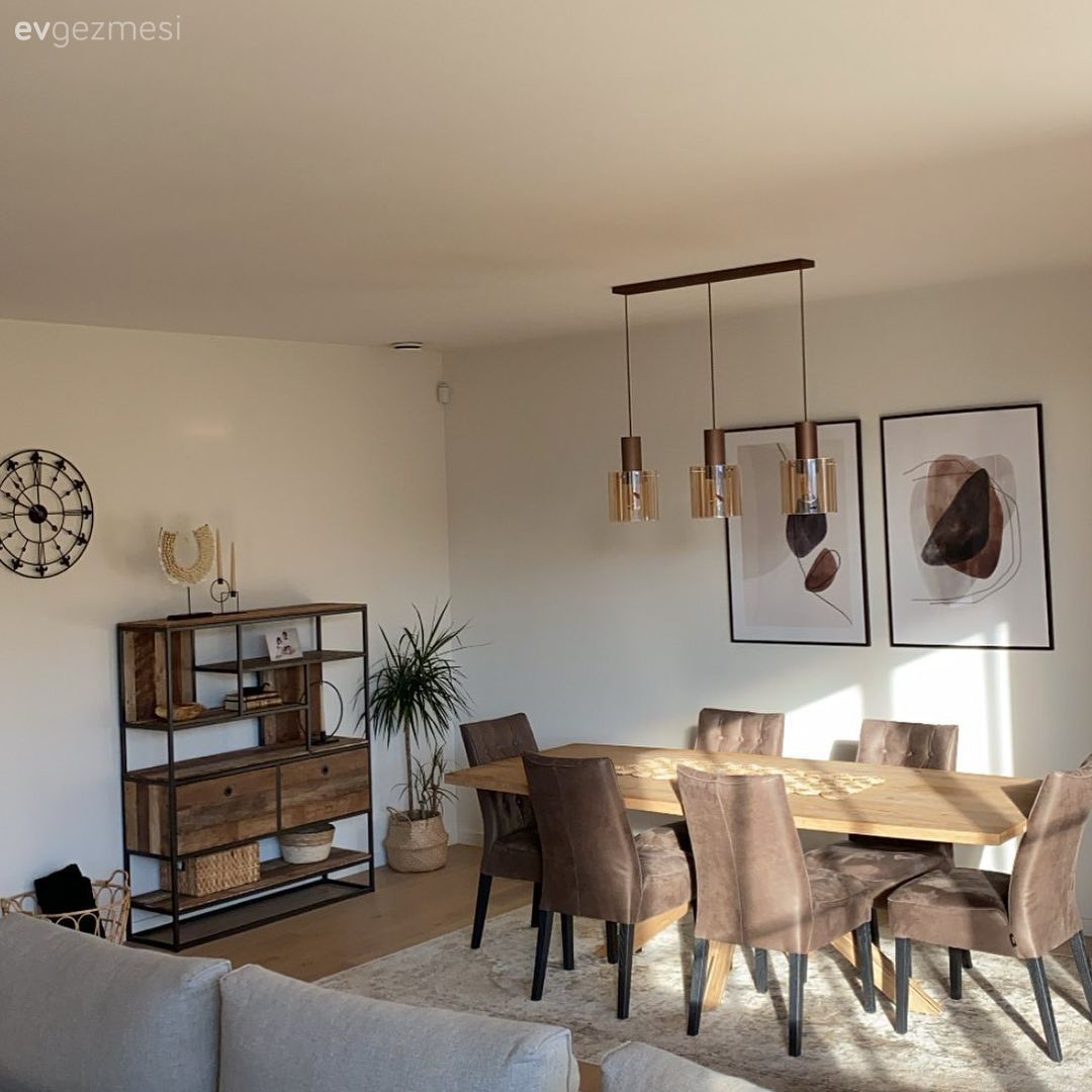 Gri, Köşe koltuk, Koltuk takımı, Konsol, Konsol üzeri dekoratif objeleri, Sandalye, Yemek masası, Modern rustik, Avize, Aydınlatma, Salon avizesi, Tablo, Duvar dekorasyonu, Ev bitkisi, Dekoratif Objeler