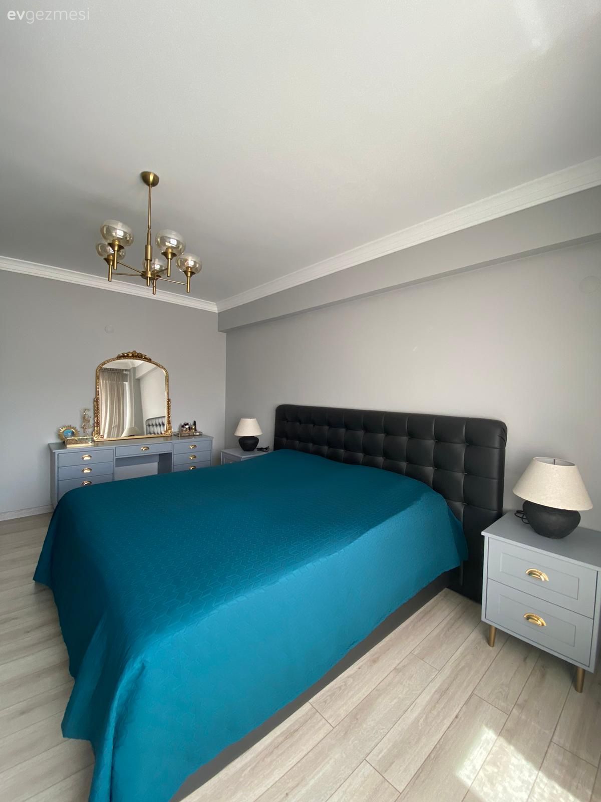 Rize'deki Bu Keyifli Evin Bir Yanı Deniz Diğer Yanı Dere!