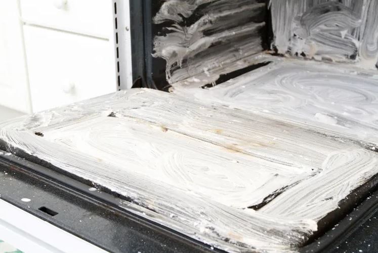 Evde Temizlenmesi Zor Yerleri Kolayca Silmek İçin 7 Taktik!