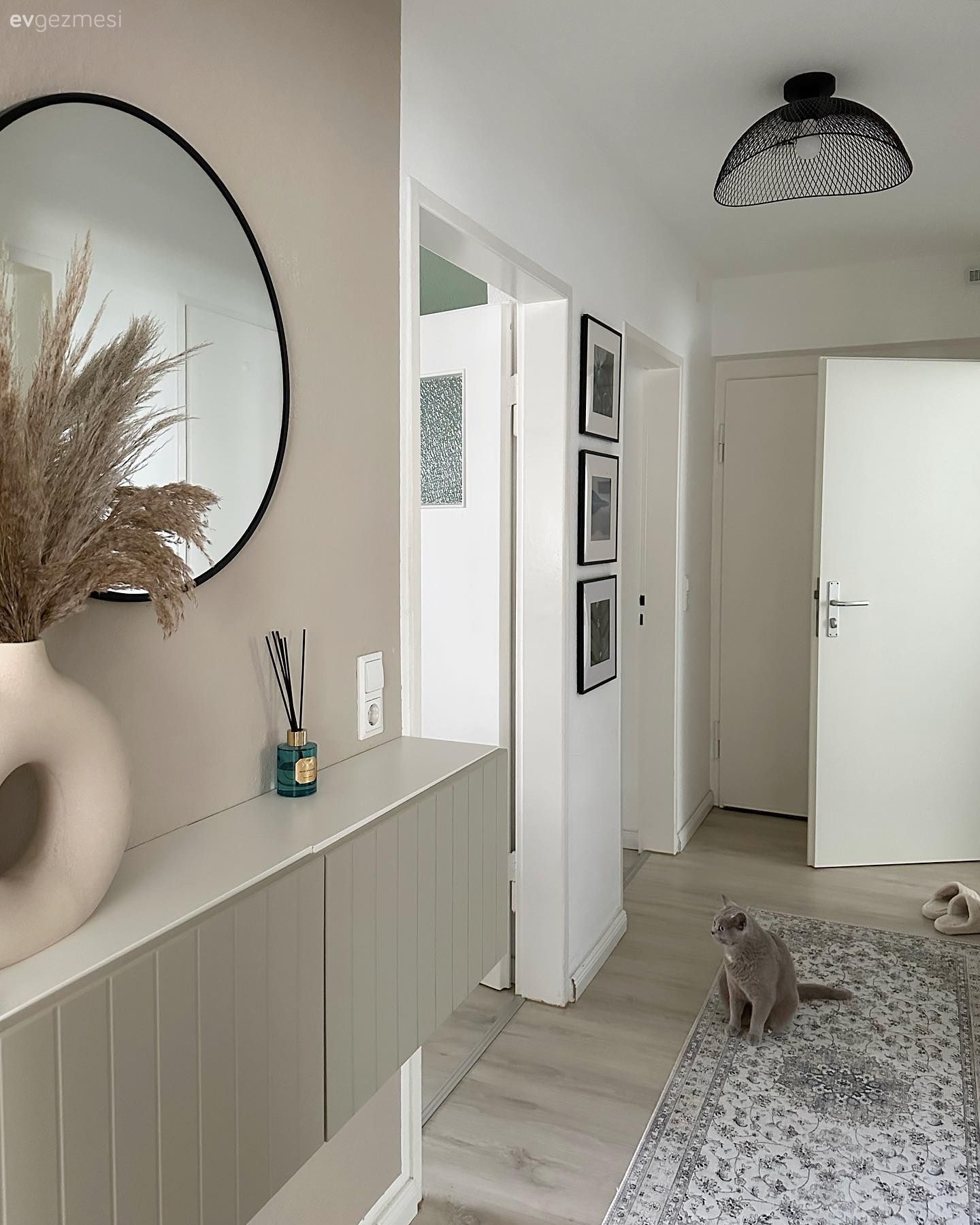 Ev Sıcaklığını Yansıtmak İsteyen Bu Dekor Donuk Görüntüye Karşı!