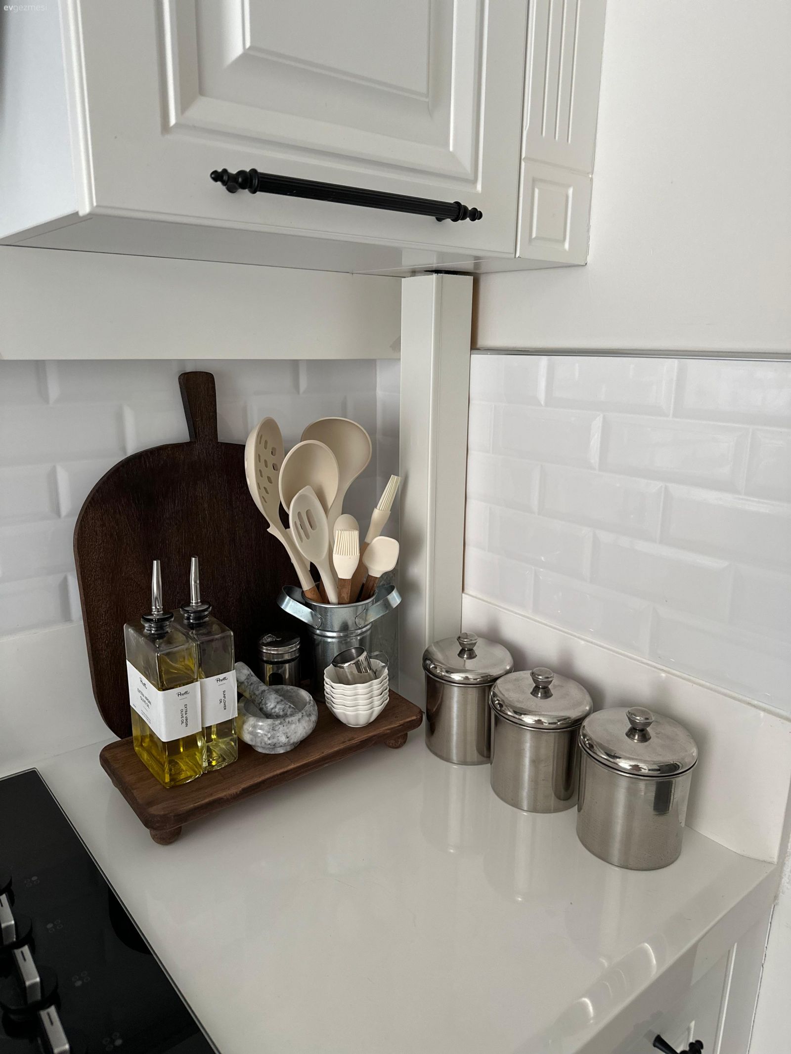 Shaker kapaklı dolaplar, Mutfak, Beyaz, Mutfak tezgahı, Mutfak tezgah arası, Mutfak aksesuarları