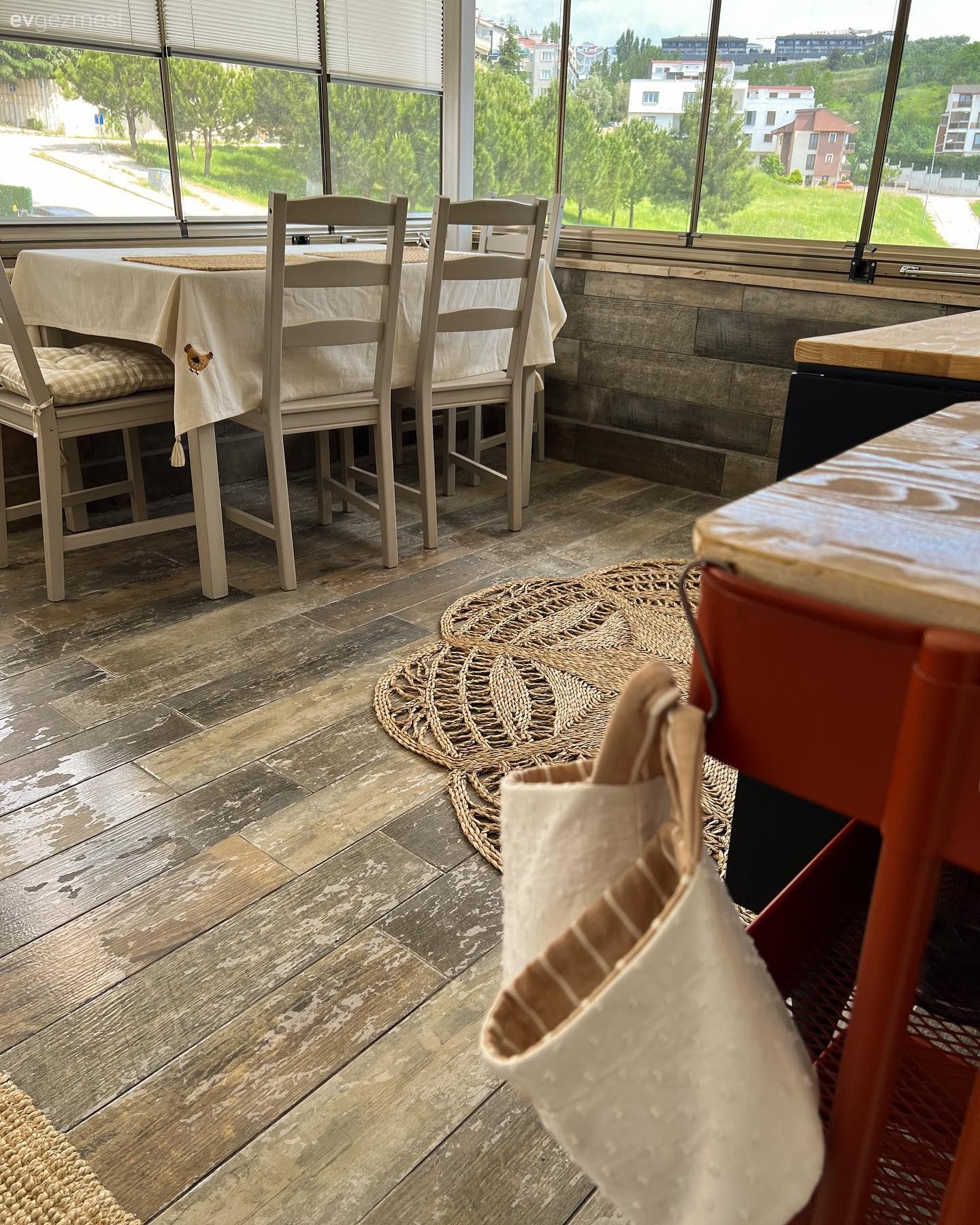 Bu Teras Mutfağının Ortaya Çıkmasında Eski Konsolun Payı Büyük!