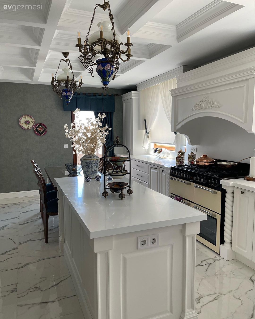 İddialı Görünmeyi Seven Bu Mutfak Hem Samimi Hem Sofistike!