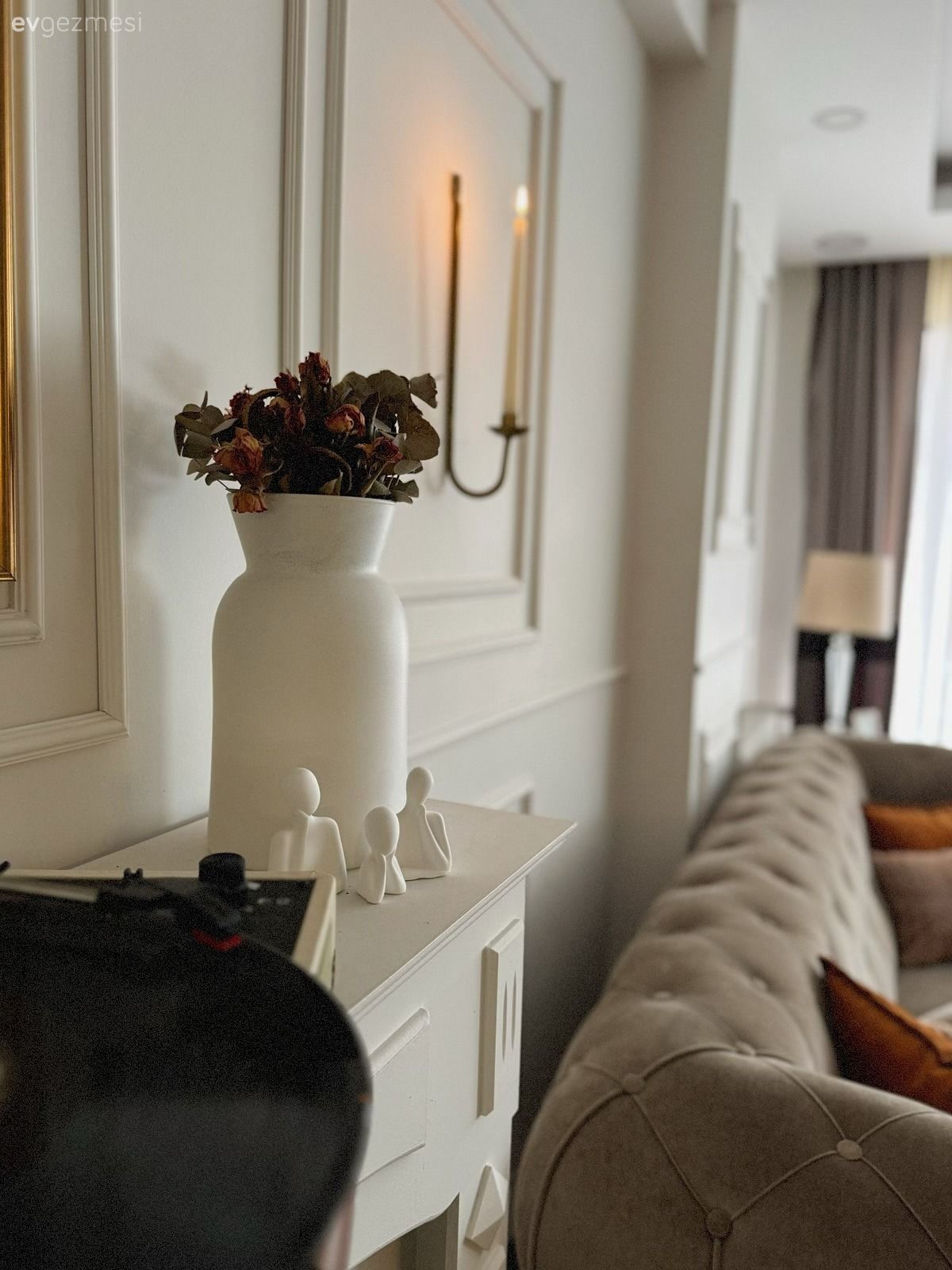 Vizon, Kahverengi, Duvar çıtalama, Dekoratif Objeler, Şömine, Kapitoneli koltuk, Koltuk takımı