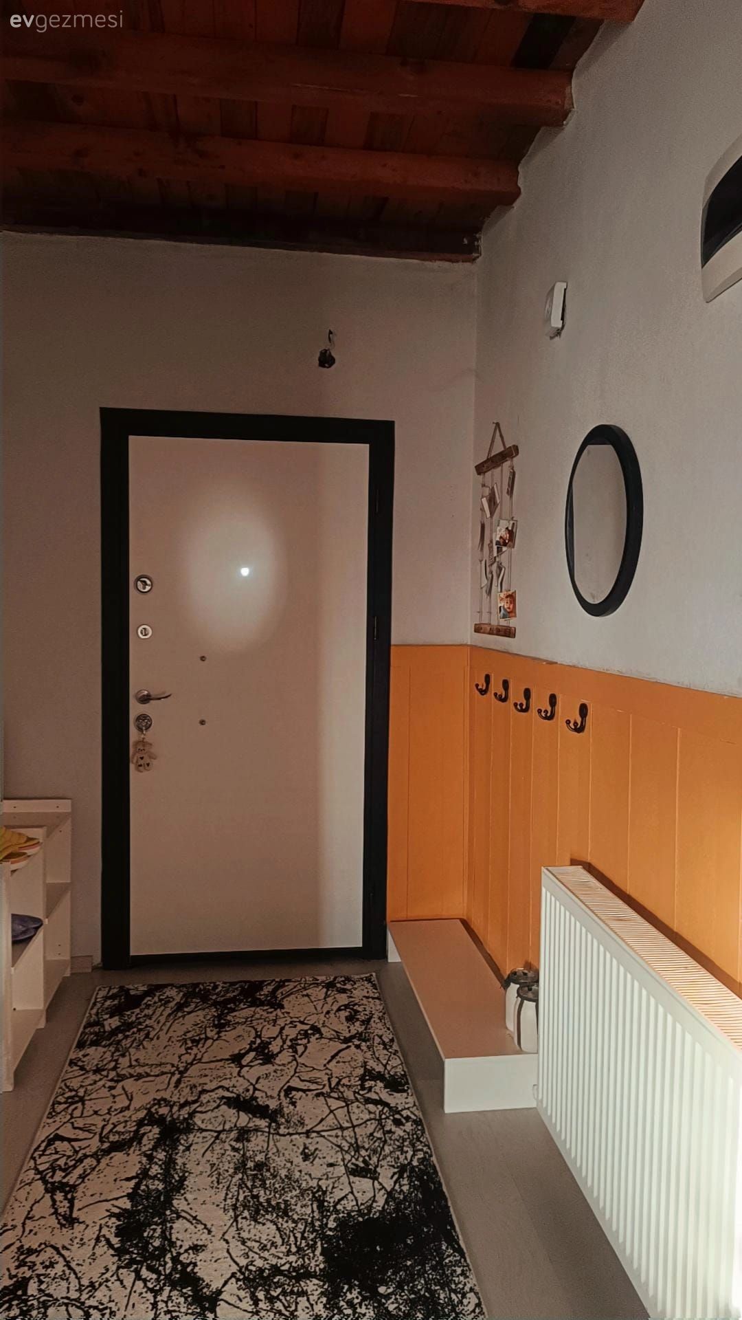 Antre, Turuncu, Beyaz, Duvar çıtalama