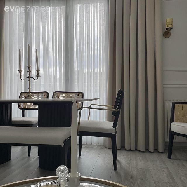 Ev Gezmesi: Eski Mobilyalarına Tamamen Veda Eden Bir İstanbul Evi!