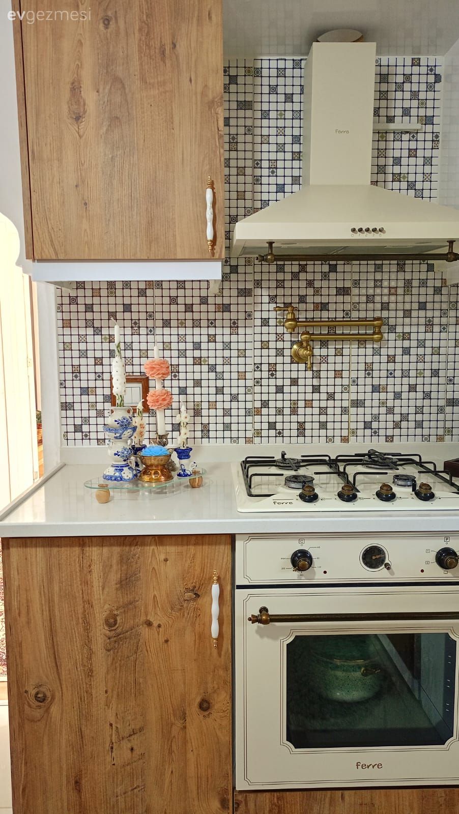 Geçmişe Işınlayan Bu Burdur Evi El Emeği Objelerle Dolu