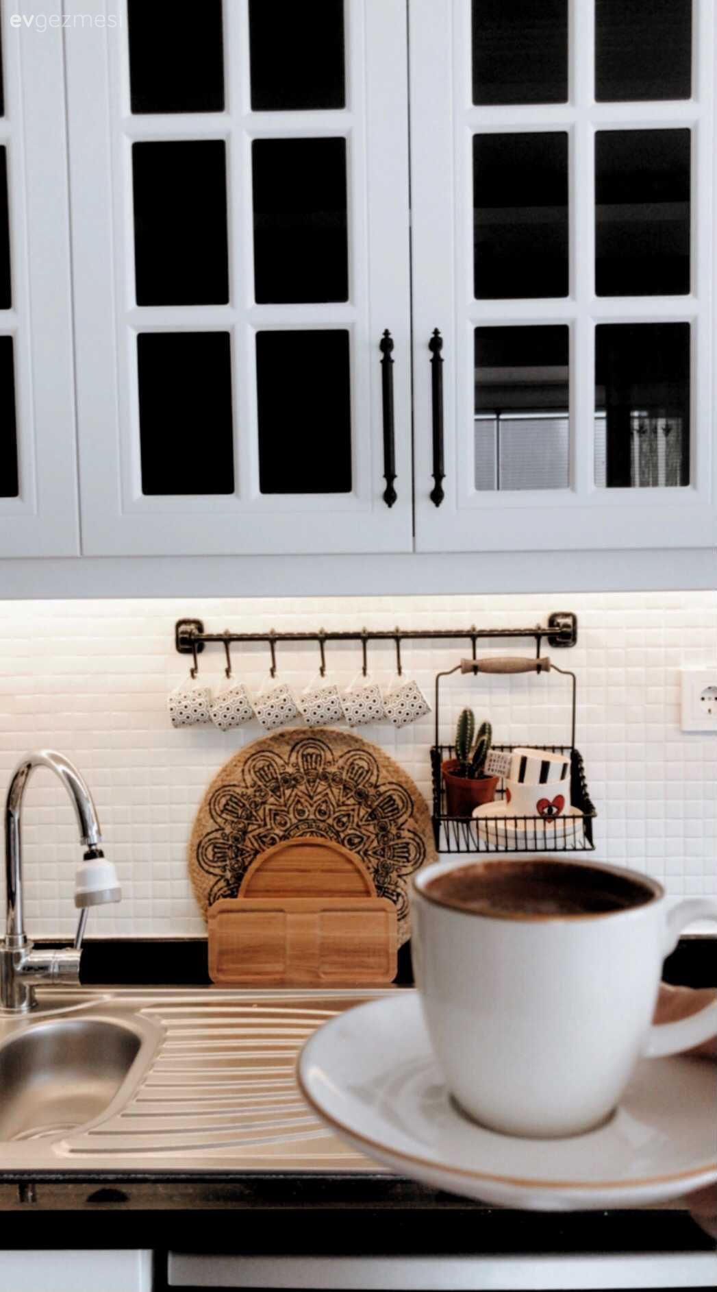 Beyaz, Mutfak aksesuarları, Mutfak, Siyah tezgah, Mutfak tezgahı