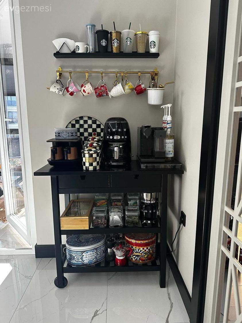 Siyah, Kahve köşesi, Mutfak rafı, Mutfak, Mutfak zemin seramikleri, Duvar rafı, Duvar dekorasyonu