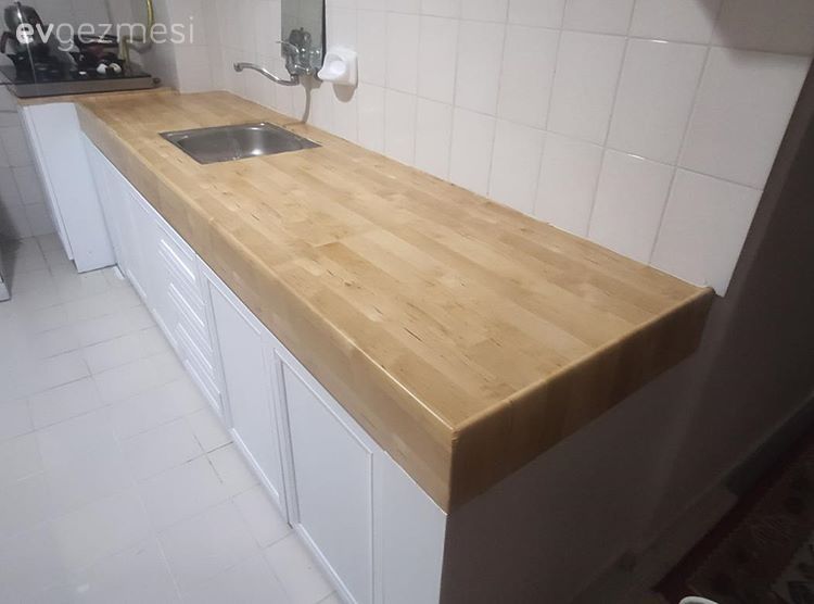 Öncesi&Sonrası: Yapışkan Folyolar Bu Mutfağı Nasıl Da Farklılaştırmış!