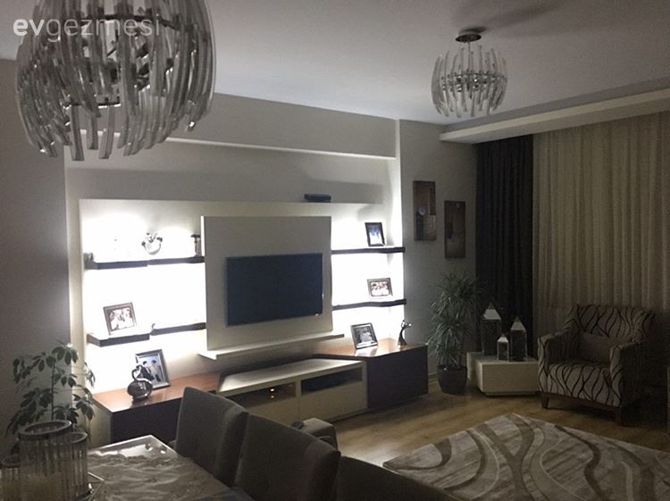 Ev Gezmesi: Havasını Soluyana Keyif Veren Bir Balkon