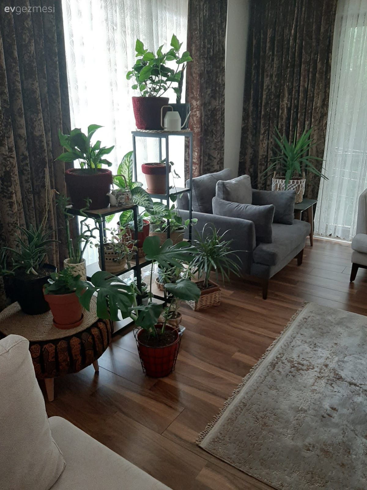 Bu Evde Popüler Trendler Kişisel Yorumlarla Yeni Bir Hal Almış!