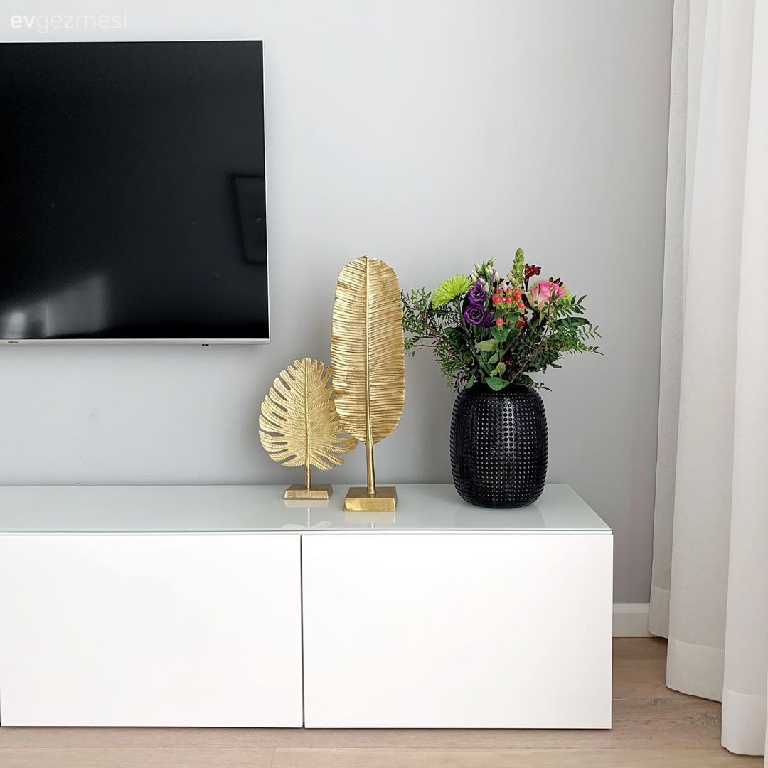 Tv ünitesi, Beyaz, Dekoratif Objeler, Vazo, Ev Aksesuar, Çiçekler, Altın, Siyah