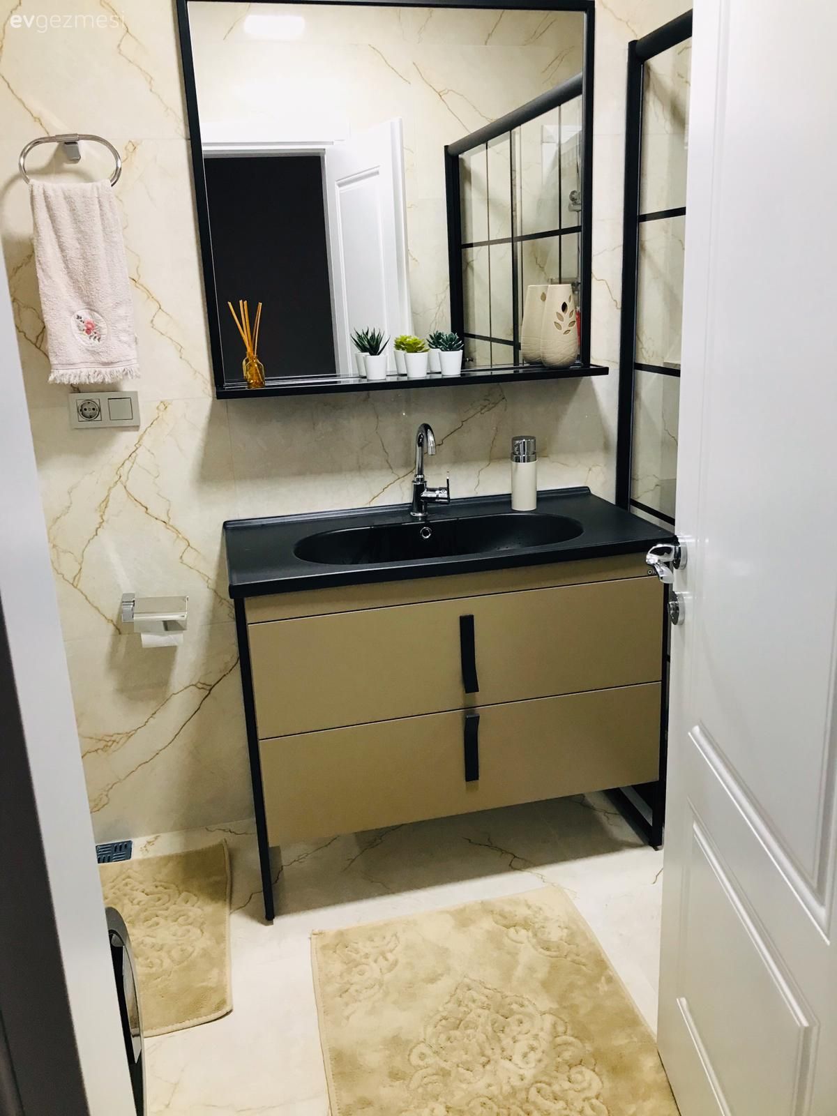 14 Yıl Sonra Değişen Bu Salon, Gösterişiyle Yılların Acısını Çıkarmış!