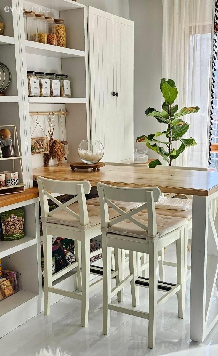 Mutfağında Yer Olmayanlar İçin İki Kişilik Masa Modelleri!