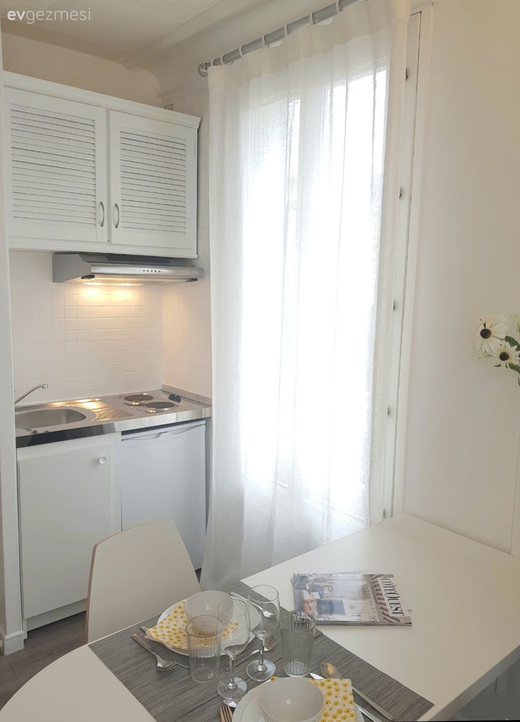 17 Metrekarelik Bu Dairenin İçinde Giyinme Odası Bile Var!