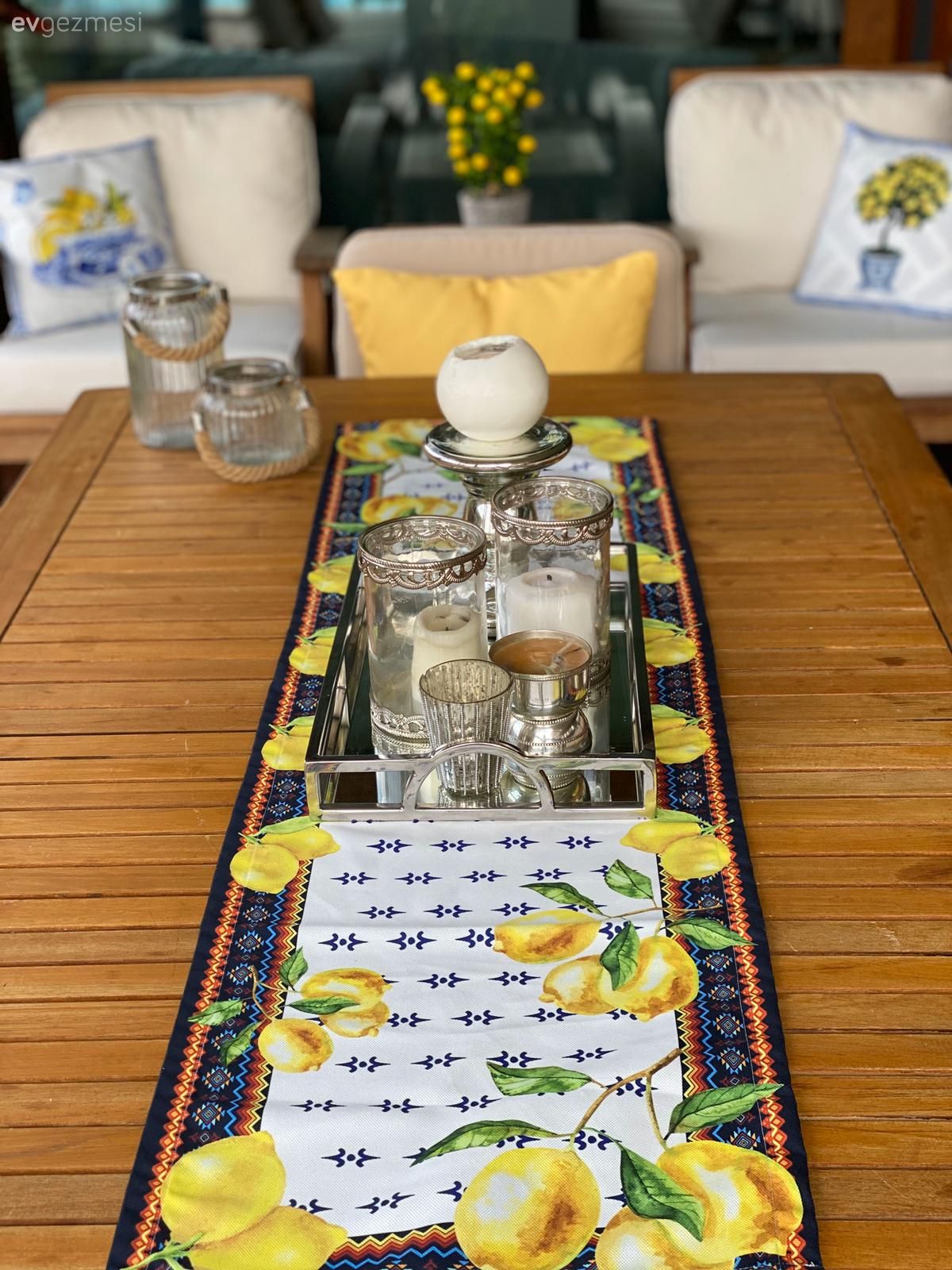 Bahçe, Ahşap Mobilya, Balkon ahşap zemin, Sandalye, Sehpa, Ahşap masa, Beyaz, Bej, Sarı