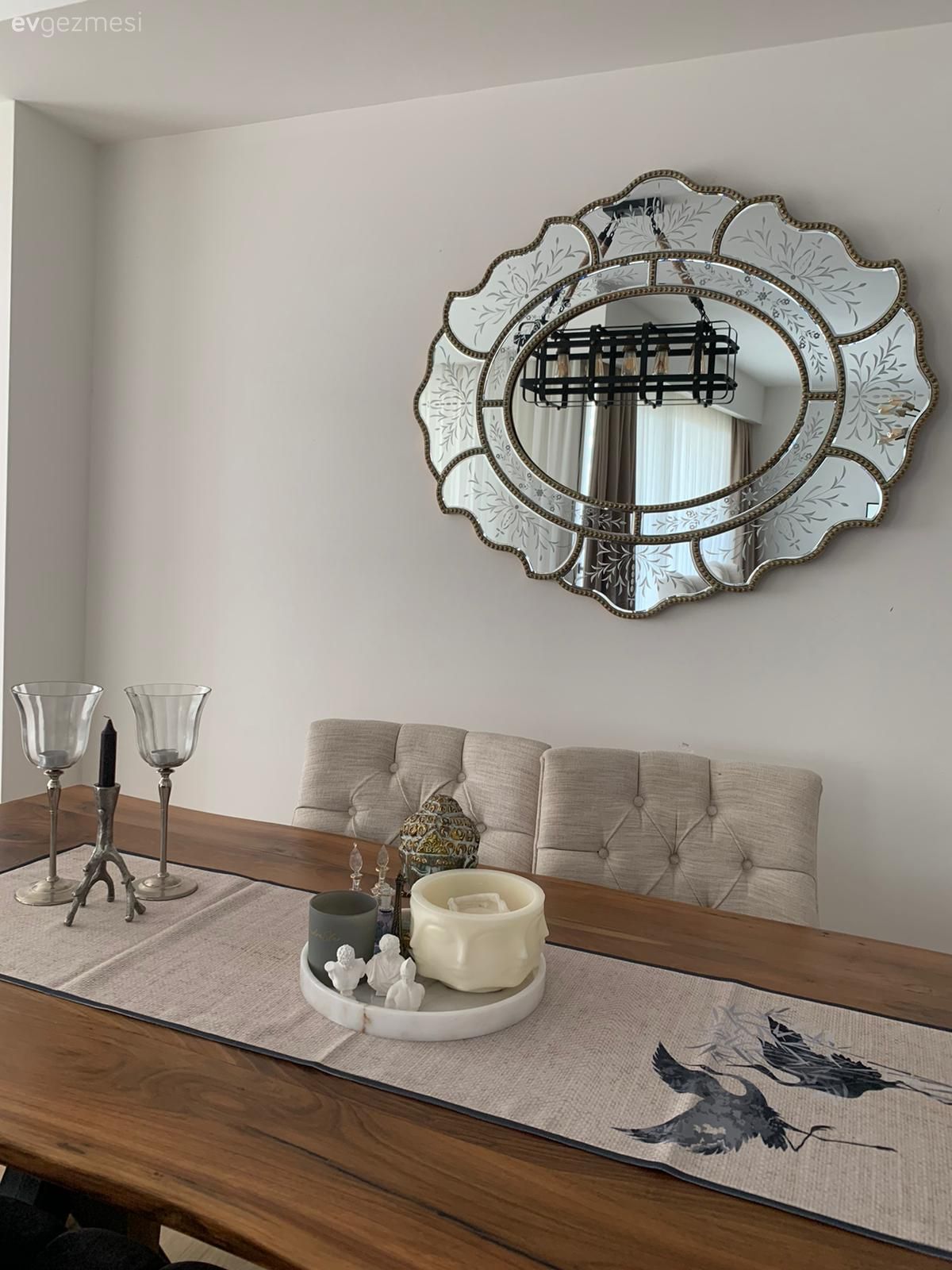 Ayna, Ahşap masa, Yemek masası, Sehpa üstü aksesuarı, Ev Aksesuar