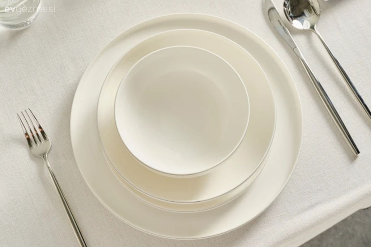 Çeyiz İçin 12 Kişilik Yemek Takımı Seçimi Nasıl Yapılır?