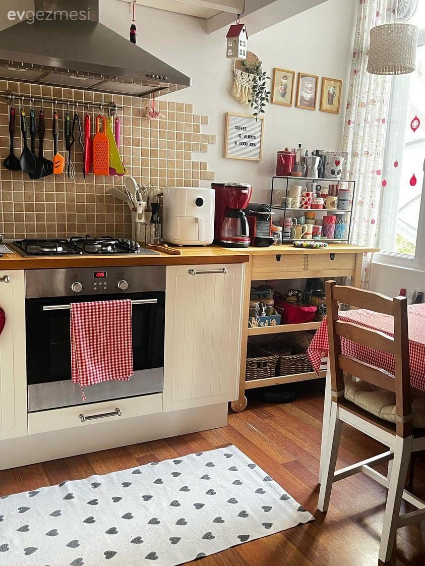 Bu Rustik Mutfakta Çok Sesliliğe de Ayrı Bir Yer Var!